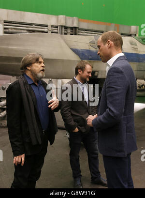 Royal visita ai Pinewood Studios Foto Stock