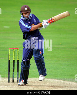 Cricket - totesport National Cricket League - Divisione due - Surrey Lions contro Scozia - The Brit Oval. James Benning di Surrey Lions Foto Stock