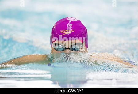 Siobhan-Marie o'Connor compete nelle manche del Women's Open 200m IM durante il quinto giorno del British Swimming Championships al Tollcross International Swimming Center di Glasgow. PREMERE ASSOCIAZIONE foto. Data immagine: Sabato 16 aprile 2016. Guarda la storia di Pennsylvania NUOTARE a Glasgow. Il credito fotografico dovrebbe essere: Craig Watson/PA Wire Foto Stock