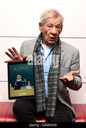 Lancio dell'app Shakespeare. Sir Ian McKellen partecipa al lancio della nuova app Shakespeare al BFI della Southbank di Londra. Foto Stock