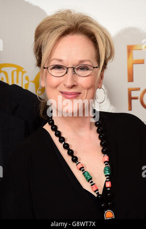 Meryl Streep alla fiera Foster Jenkins World Premiere di Firenze tenutasi a Odeon Leicester Square, Londra. PREMERE ASSOCIAZIONE foto. Data immagine: Martedì 12 aprile 2016. Vedere PA Story SHOWBIZ Streep. Il credito fotografico dovrebbe essere: Ian West/PA Wire Foto Stock