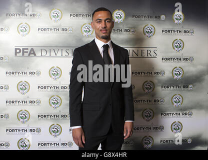 Oxford United's Kemar Roife durante i premi PFA al Grosvenor House Hotel, Londra. Foto Stock