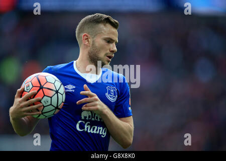 Tom Cleverley di Everton durante la Emirates fa Cup, partita semifinale al Wembley Stadium di Londra. Foto Stock