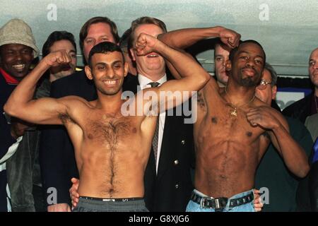 Boxing - Peso piuma World Championship - Naseem Hamed v Kevin Kelley Foto Stock