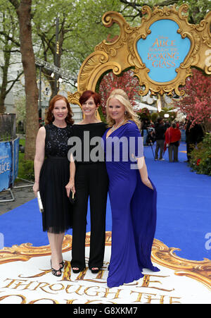 Alice attraverso il Looking Glass Premiere Europeo - Londra Foto Stock