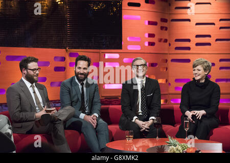 (Da sinistra a destra) Seth Rogen, Paul Rudd, Martin Freeman e Maxine Peake durante le riprese del Graham Norton Show, presso gli Studios di Londra, a sud di Londra, in onda sulla BBC One il venerdì sera. Foto Stock