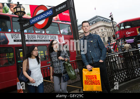 Colin Hanks debutto direttoriale Foto Stock