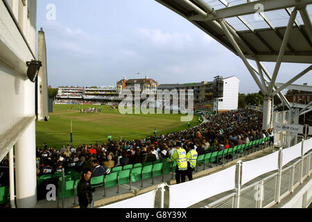 Una visione generale del Brit Oval che ospita Fremantle Dockers E West Coast Eagles Foto Stock