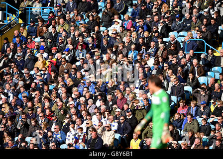 Leeds United / Charlton Athletic - Sky Bet Championship - Elland Road. Leeds United tifosi negli stand. Foto Stock