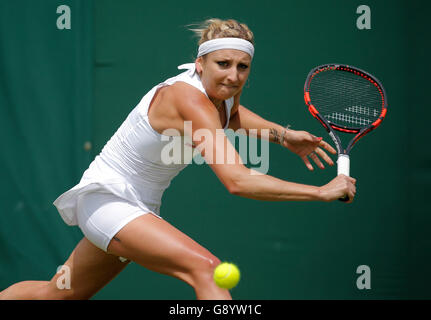 Londra, Regno Unito. Il 30 giugno, 2016. Timea Bacsinszky Svizzera i campionati di Wimbledon 2016 All England Tennis Club, Wimbledon, Londra, Inghilterra 30 giugno 2016 All England Tennis Club, Wimbledon, Londra, Inghilterra 2016 Credit: Allstar Picture Library/Alamy Live News Foto Stock