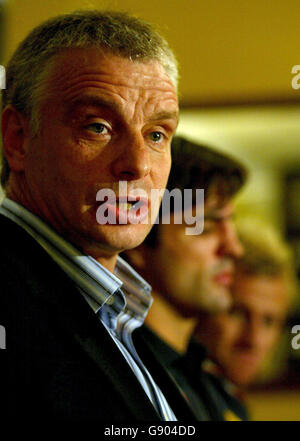 Rugby League - Tri Nations Series - Conferenza stampa della Gran Bretagna. Il capo allenatore della Gran Bretagna Brian Noble Foto Stock