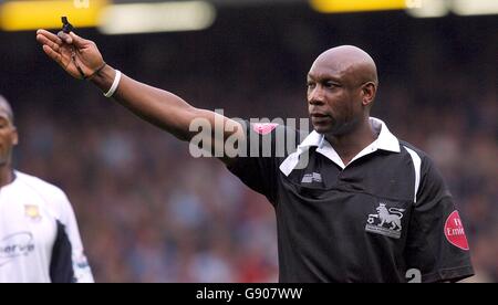 Calcio - fa Barclays Premiership - Liverpool v West Ham United - Anfield. Arbitro Uriah Rennie Foto Stock