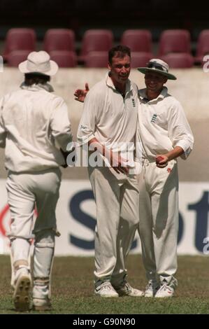 Cricket - Seconda prova - West Indies v Inghilterra - Queen's Park ovale, Trinidad - Seconda giornata Foto Stock