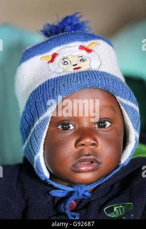 Close up di un giovane bambino del volto, 10 mesi baby boy, Ruanda, Africa Foto Stock