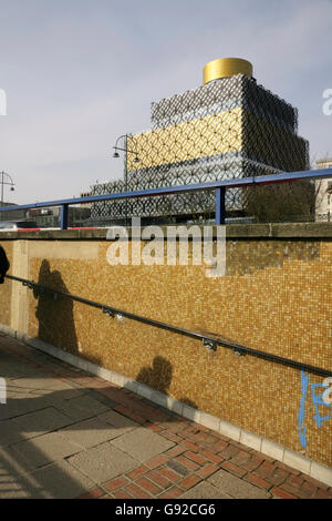 La biblioteca di Birmingham, UK, inaugurato nel 2013 e progettato da Francine Houben di Mecanoo Architecten. Foto Stock