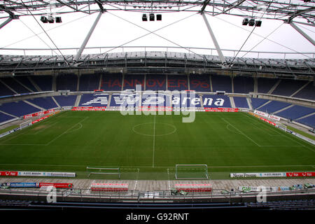 Calcio - stadi della Coppa del mondo FIFA 2006 - AWD Arena - Hannover. Vista generale della AWD Arena Foto Stock