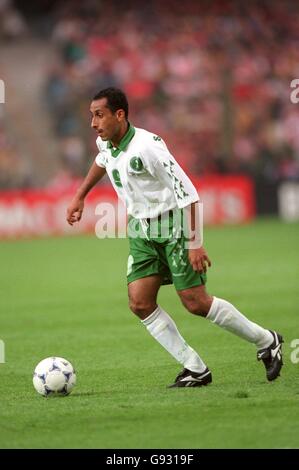 Calcio - Coppa del mondo Francia 98 - Gruppo C - Arabia Saudita / Danimarca. Sami al Jaber dell'Arabia Saudita Foto Stock