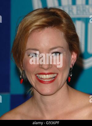 Elizabeth Banks arriva alla festa InStyle / Warner Bros. Dopo i Golden Globe Awards, all'Hollywood Hilton di Los Angeles, lunedì 16 gennaio 2006. PREMERE ASSOCIAZIONE foto. Il credito fotografico deve essere: Ian West/PA Foto Stock