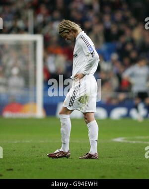 David Beckham del Real Madrid si alza in piedi dopo che il suo lato perde Ad Arsenal Foto Stock