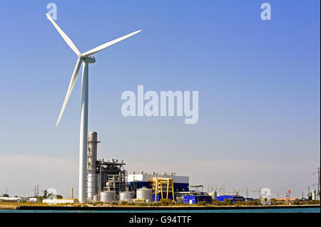 Industria sul manto di Fos-sur-Mer accanto a Marsiglia. Foto Stock