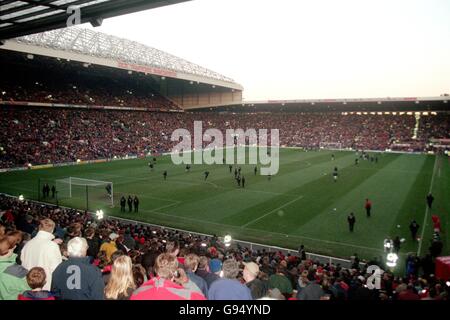 Calcio - fa Carling Premiership - Manchester United contro West Ham United. Vista generale di Old Trafford, casa del Manchester United Foto Stock