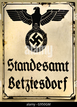 Standesamt Betzdorf - Ufficio del Registro di Betzdorf segno Berlino Germania Nazista Swastika Foto Stock