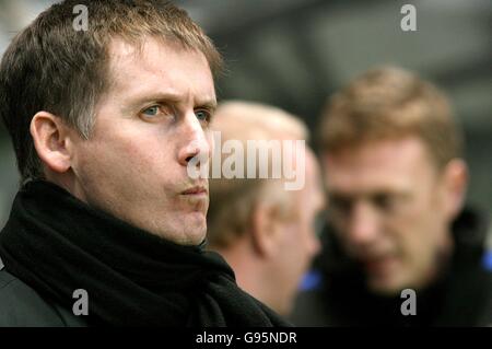 Calcio - fa Barclays Premiership - Newcastle United contro Everton - St James Park. Glenn Roeder, responsabile della carriera di Newcastle United Foto Stock