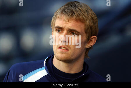 Darren Fletcher scozzese durante una sessione di allenamento a Hampden Park, Glasgow, lunedì 27 febbraio 2006, in vista del loro amichevole incontro internazionale contro la Svizzera mercoledì. PREMERE ASSOCIAZIONE foto. Il credito fotografico dovrebbe essere: Danny Lawson/PA. Foto Stock