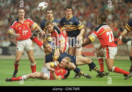 Rugby League - seta tagliati Challenge Cup - finale - London Broncos v Leeds Rinoceronti Foto Stock