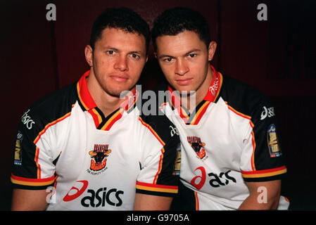 Rugby League - Super League-Henry e Robbie Paolo Foto Stock