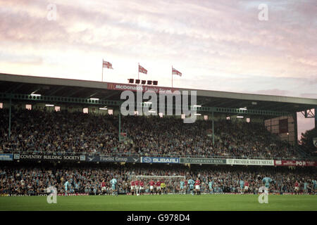 Calcio - fa Carling Premiership - Coventry City / Manchester United. Highfield Road, casa di Coventry City Foto Stock