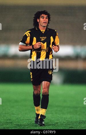 Calcio Sudamericano - Copa Mercosur 99 - Gruppo D - Penarol v Vasco da Gama. Robert Lima, Penarol Foto Stock