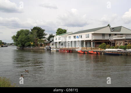 Raven's Ait, Portsmouth Road, Kingston upon Thames, London, England, Gran Bretagna, Regno Unito, Gran Bretagna, Europa Foto Stock