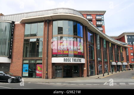 Rose Theatre, High Street, Kingston upon Thames, London, England, Gran Bretagna, Regno Unito, Gran Bretagna, Europa Foto Stock