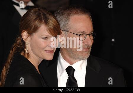 Vanity Fair Post Oscars Party - Mortons Restaurant. Steven Spielberg e la moglie Kate Capshaw arrivano sul tappeto rosso. Foto Stock