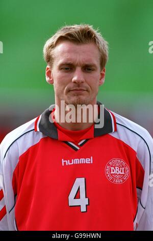 Calcio - Campionato nordico 2000-01 - Svezia contro Danimarca - la Manga, Spagna. Henrik Lykke, Danimarca Foto Stock