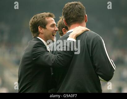 Calcio - fa Barclays Premiership - Newcastle United v Chelsea - St James Park. Michael Owen di Newcastle United al fischio finale Foto Stock