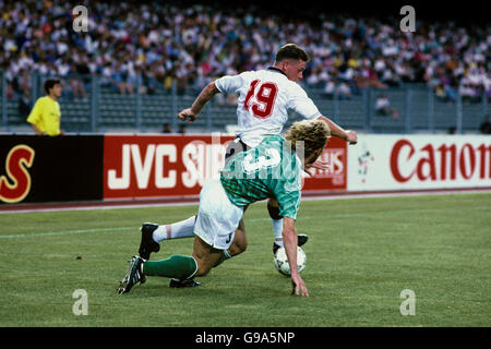 Calcio - Coppa del Mondo di Calcio Italia 1990 - Semi finale - Germania Ovest v Inghilterra - Stadio Delle Alpi Foto Stock