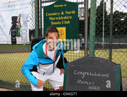 Marcus Willis pone per le foto a Coventry e Nord Warwickshire Tennis Club, Coventry. PRESS ASSOCIATION Images. Foto di credito dovrebbe leggere: Tim Goode/PA FILO Foto Stock