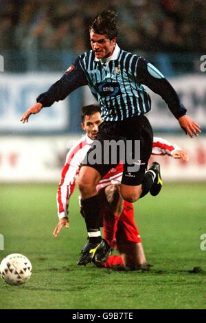 Calcio - Bundesliga Divisione 2 - Chemnitzer / Energie Cottbus. Karsten Oswald di Chemnitzer Foto Stock