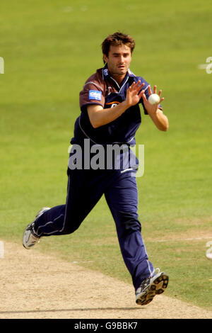 Cricket - Cheltenham e Gloucester Trophy - Surrey v Glamorgan - Brit Oval Foto Stock