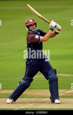 Cricket - Cheltenham e Gloucester Trophy - Surrey v Glamorgan - Brit Oval Foto Stock