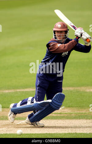 Cricket - Cheltenham e Gloucester Trophy - Surrey v Glamorgan - Brit Oval Foto Stock