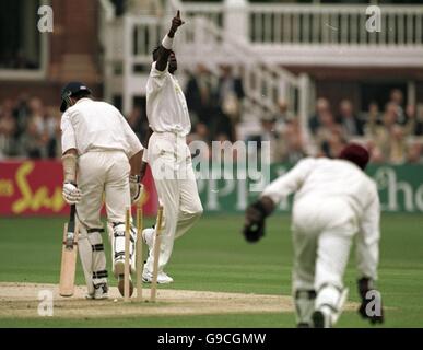 Cricket - Seconda Cornhill prova di assicurazione - England v West Indies - Seconda giornata Foto Stock