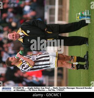 19-MAR-95, finale della Coppa Italiana Anglo, il Direttore della Contea di Notts Howard Kendall a Wembley Foto Stock