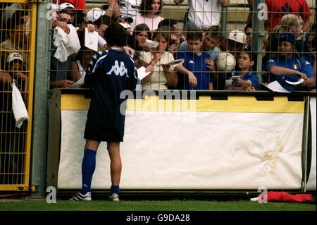 Alessandro del Piero in Italia firma autografi per gli appassionati Foto Stock