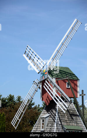 Il mulino a vento a Veldheer azienda durante il tulip time festival in Olanda, Michigan Foto Stock