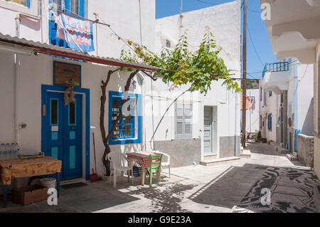 Scena di strada di Mandrachi, Nissiros (Nissiros), del Dodecaneso, Egeo Meridionale Regione, Grecia Foto Stock