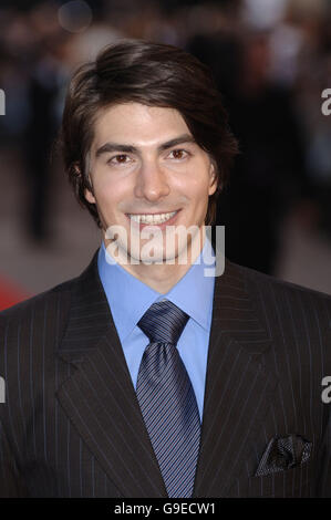 Brandon Routh arriva per la prima inglese di Superman Returns all'Odeon Cinema, Leicester Square, nel centro di Londra. Foto Stock