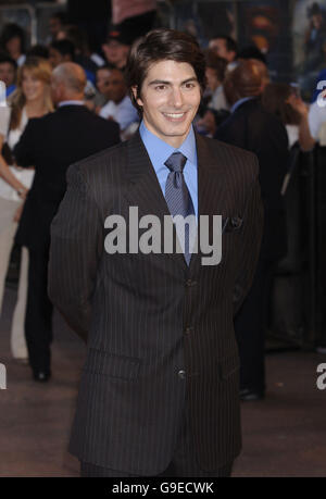 Brandon Routh arriva per la prima inglese di Superman Returns all'Odeon Cinema, Leicester Square, nel centro di Londra. Foto Stock